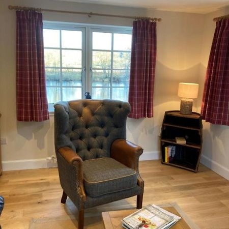 Kingfisher Cottage, Port O Tay Pitlochry Bagian luar foto